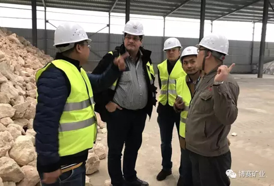 奧鎂全球采購總監(jiān)一行到賽特剛玉工廠參觀考察