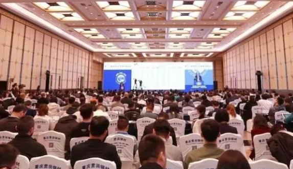 鋼價(jià)兩年下降近四成，“以舊換新”能讓鋼鐵行業(yè)走出寒冬嗎？